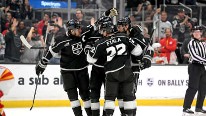 Unverwuestliche Los Angeles Kings loesen das Playoff-Ticket