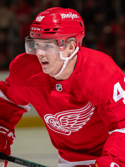 Red Wings assign Jonatan Berggren to Grand Rapids