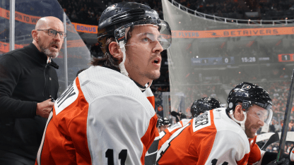 Konecny_on-bench